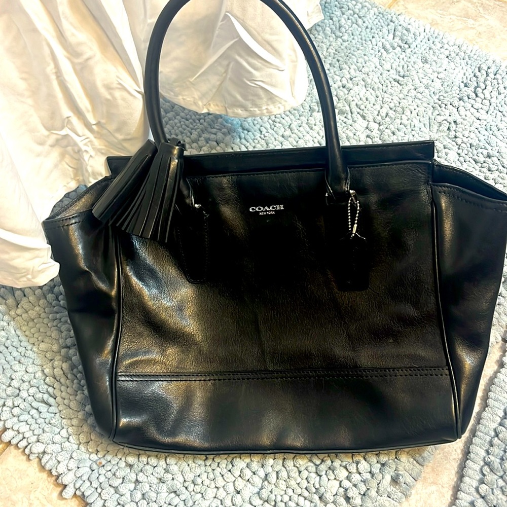 Beautiful Black leather Coach purse